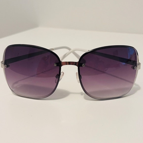 Nanette Lepore  GYNN0720-R NN285 Square Black Sunglasses Silver White Frame - Picture 2 of 8